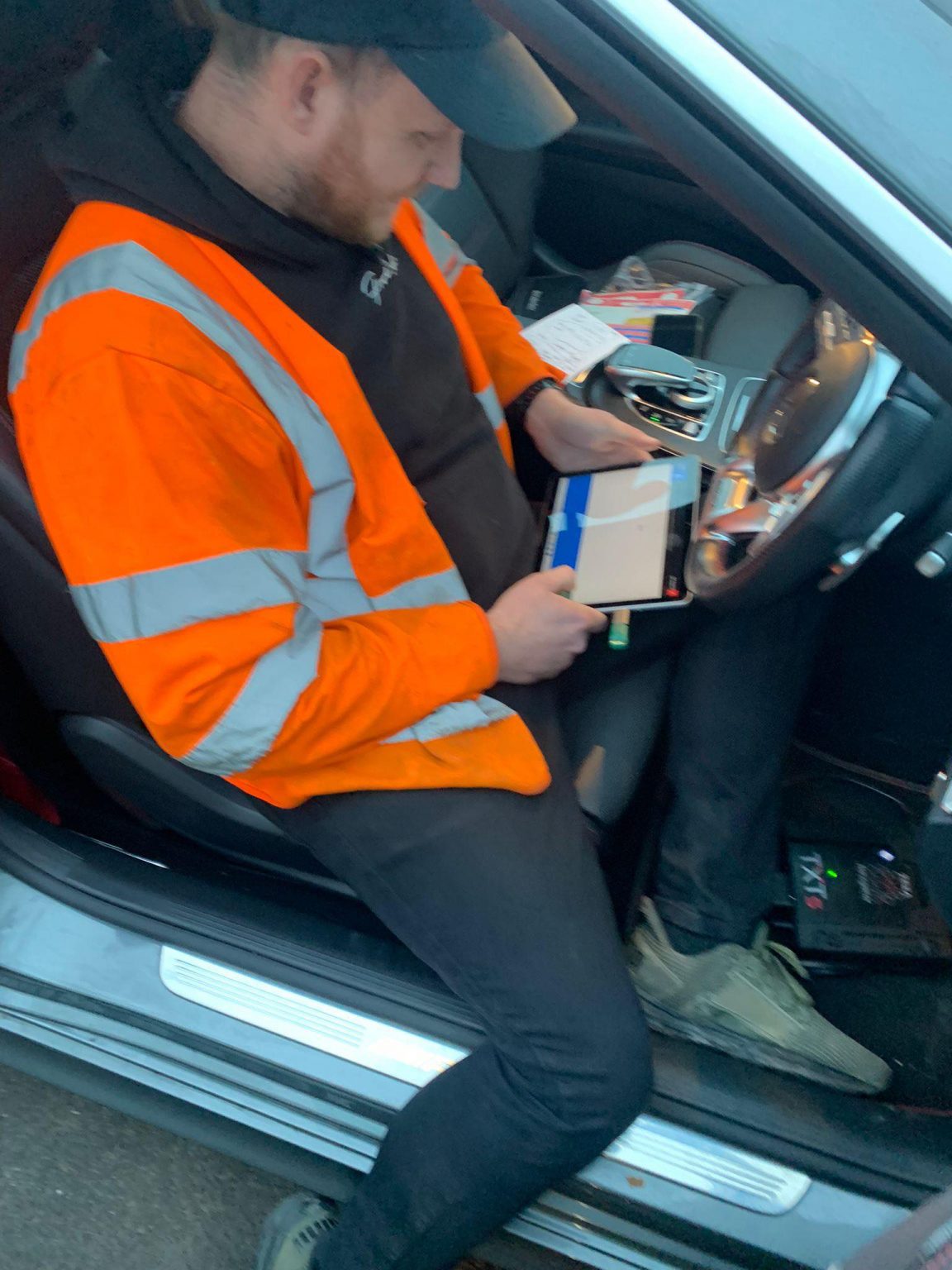 Bristol & Avon Windscreen Replacement Professional Windscreen Repairs